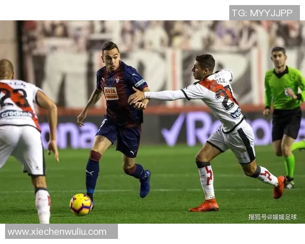 巴塞罗那与巴伦西亚激战成和比分揭晓精彩瞬间回顾