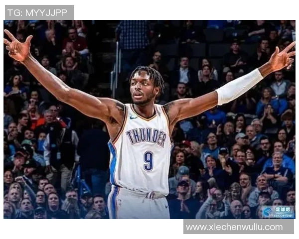 杰拉米格兰特的崛起与NBA赛场上的多面手角色分析