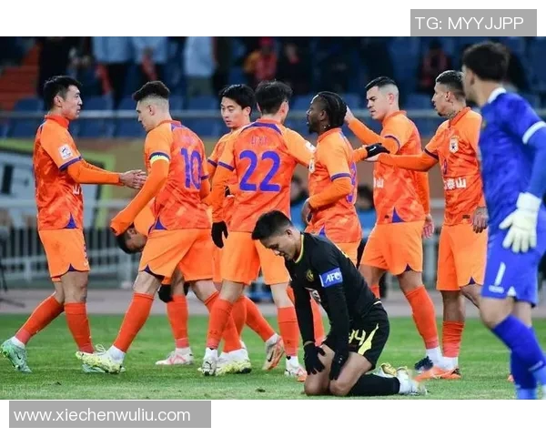 火箭与灰熊季前赛精彩对决比分揭晓引发球迷热议 火箭与灰熊季前赛精彩对决比分揭晓引发球迷热议