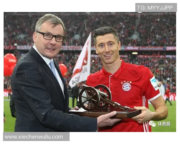 莱万领衔球队新征程决战赛季目标再创辉煌