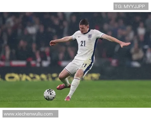 美国与英格兰足球赛精彩回顾及最终比赛结果分析
