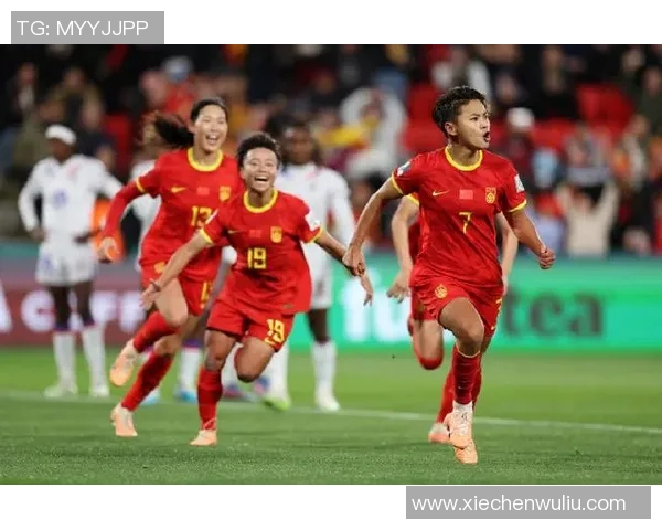 中国男篮迎战兰菲期待精彩对决全力争胜展现团队实力与拼搏精神