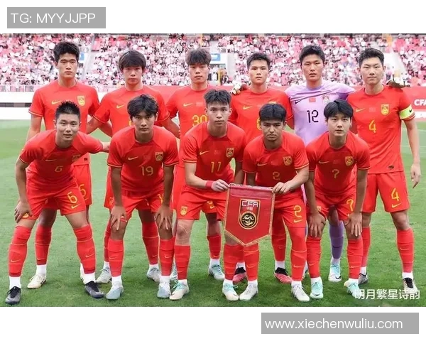 中国队在国际赛场迎战卡国队全力争胜展现实力与团结精神